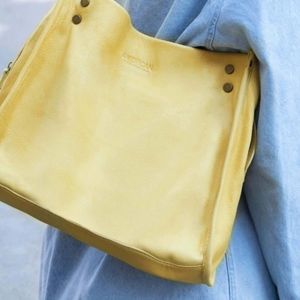 🔥💎🆕American Leather CO Yellow Triple Entry bag